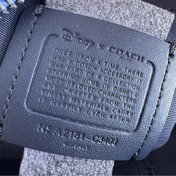 Disney X Coach Mini Camera Bag With Cinderella c3406 - Picture 5 of 9